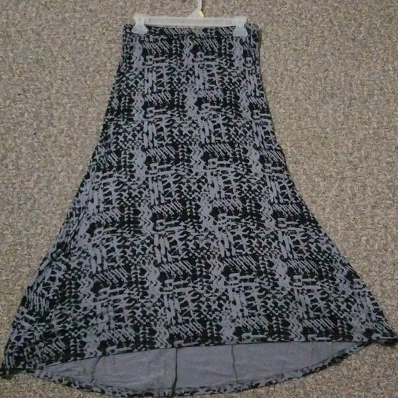 🌷Long high-low skirt - Picture 3 of 4